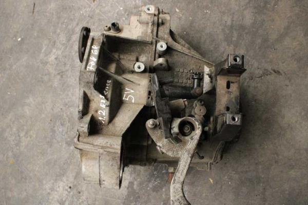 BOITE DE VITESSE MANUEL VW POLO 6R... / AUDI / SEAT / SKODA 1.2 / 1.4 ESSENCE CODE LNR ( 5VITESSES ) - Vue 4